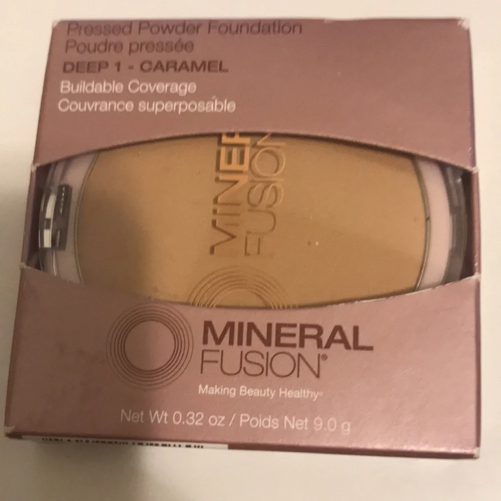 ☀️ Mineral Fusion Pressed Powder Foundation - you choose your shade